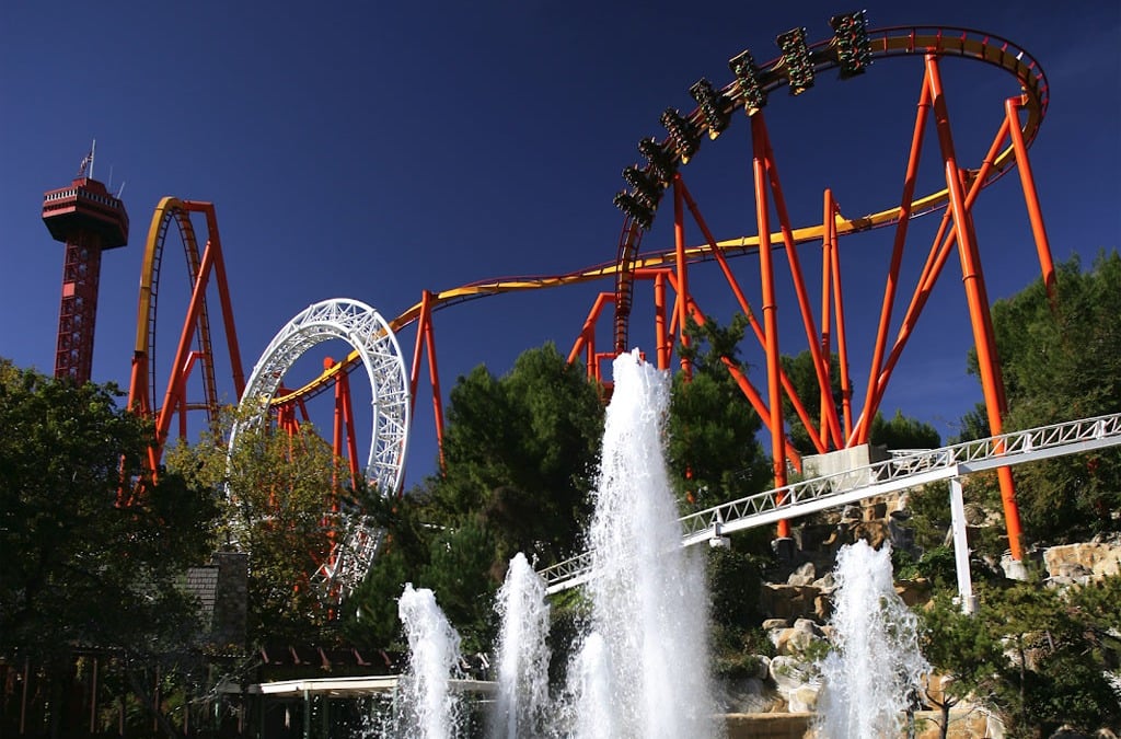 Where to Stay Near Six Flags Magic Mountain